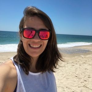 Meet your Posher, Pamela